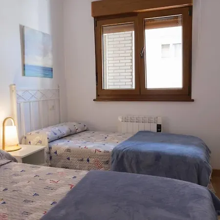 Precioso Piso En San Ciprian Apartment Exterior photo